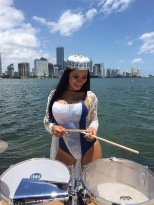 ¡Qué linda! Así es Melissa Mora, la hermosa tica que anima la Copa América