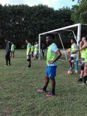 FICHAJES: Motagua tiene nuevo jugador; Wilfredo firma contrato y legionario queda sin club