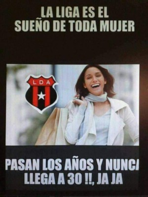 ¡Memes para morir de risa! Jonathan McDonald fue héroe y villano del clásico tico