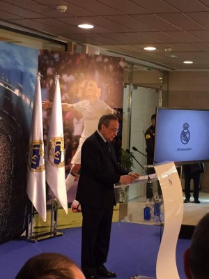 Fotos: Las imágenes curiosas de la renovación de Cristiano con el Real Madrid