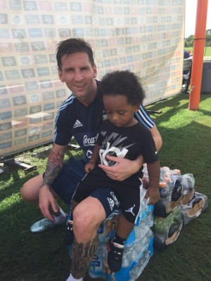 FOTOS: Los hijos de Boniek García en el entrenamiento de Argentina