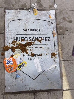 ¡Que bonito! Hondureño 'Coneja' Cardona inmortalizado en el Wanda, nuevo estadio del Atlético