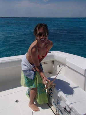 GALERÍA: Así es Christine, la niñera sexi que rompe corazones