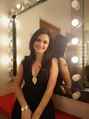 ¡Lindura! Natalia Álvarez, la periodista que enaltece el nombre de Costa Rica