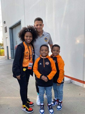 Duelo con Maynor Figueroa, capitán y el ritual: Así fue el incómodo debut de Chicharito Hernández en la MLS &nbsp;&nbsp;