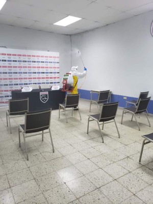 ¡Sanitización y operativos! Las imágenes previo al Motagua-Comunicaciones por Liga Concacaf