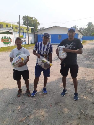 La Asociación de Futbolistas cumple con entrega de víveres para jugadores de Real de Minas, Vida y Victoria