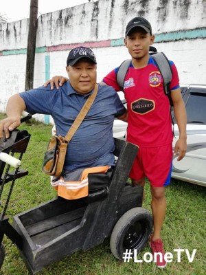 Liga de Ascenso: Uniforme del Barcelona, cancha inundada y Maco Mejía dando instrucciones