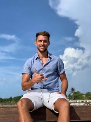 Baleadas, retos y amor por otro equipo: Las revelaciones de Guillermo Chavasco y su hermosa novia en La Ceiba