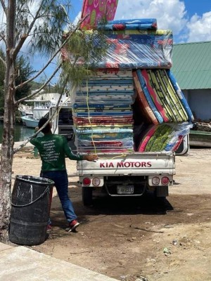 Nuevas fotos tras devastador incendio: Más de 90 familias afectadas y media isla de Guanaja quemada