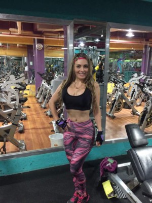 Arcelia Bravo, la modelo venezolana que se desnudó por el gane de México a USA