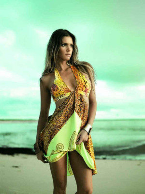 Fernanda Lima la bella presentadora del Sorteo Brasil 2014