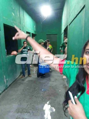 FOTOS: Así se comunicó Héctor Vargas con Luis Ayala para poder dirigir