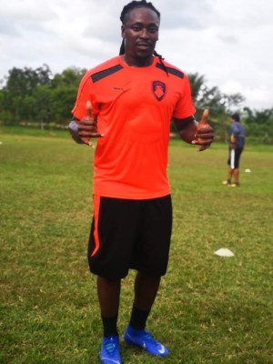 Fichajes Ascenso: Técnico mundialista con Honduras tiene nuevo equipo y exMotagua llega a Boca