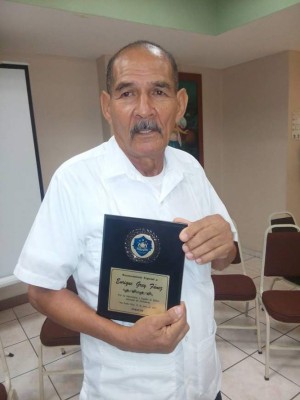 ¡Viejos zorros! Los técnicos con más partidos dirigidos en Honduras