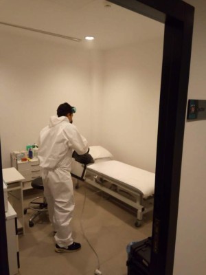 Besiktas busca frenar el contagio del coronavirus con moderna cabina de desinfección