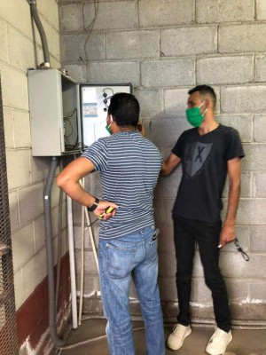 El estadio Nacional por fin recibe mantenimiento en medio de la crisis del coronavirus