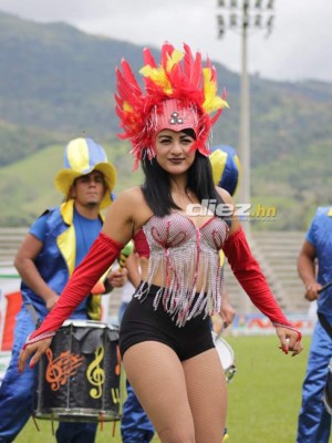 Chicas lindas, el arranque de cólera del Palomo y Costly volvió a festejar un gol con Platense
