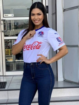 Famosas y bellas: Las chicas fanáticas de las semifinales de Liga Concacaf
