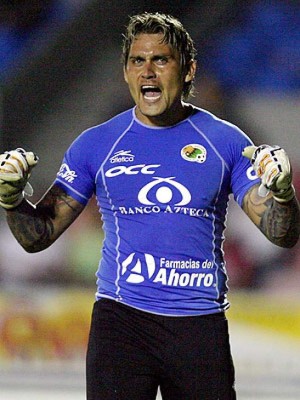 Los futbolistas en el mundo que han sido condenados a prisión