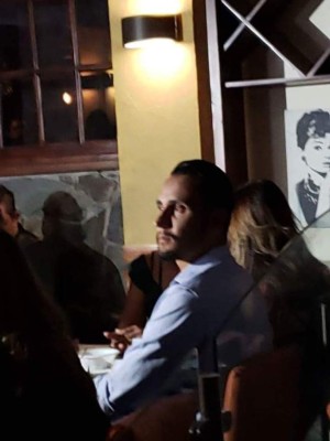 El nuevo look de Keylor en el relanzamiento de la Estética Navas