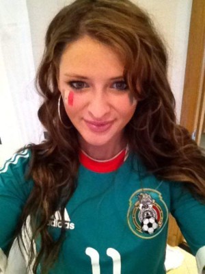 Javier Aquino dejó a la escultural Zoe Robb por la sensual Lluvia Carrillo