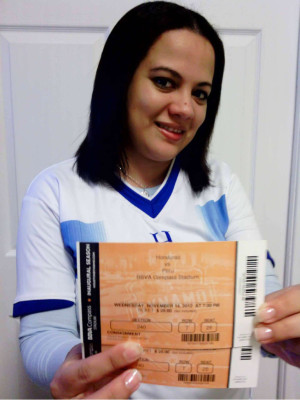 La afición hondureña se pone la H