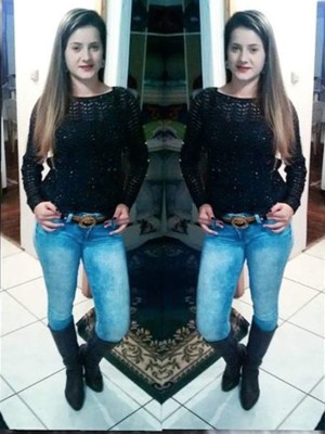 Exmundialista Brasileño a punto de ser expulsado por coquetearle a sexy árbitra