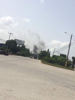 FOTOS: Carreteras bloqueadas por paro de transportistas de Honduras