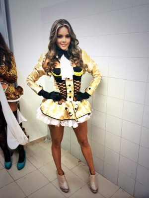 Así es Alejandra Buitrago, sexy periodista que dijo que Messi es colombiano