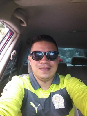 Ellos son los aficionados que desde temprano se pusieron la camisa del Olimpia