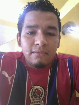Ellos son los aficionados que desde temprano se pusieron la camisa del Olimpia