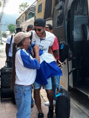 Curiosos looks de los jugadores de la Selección al llegar a San Pedro Sula