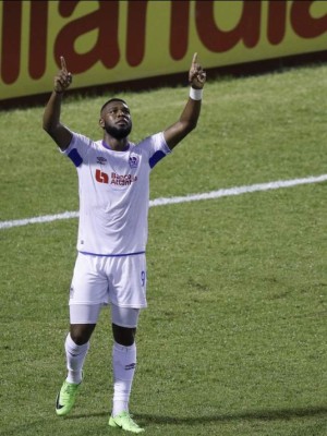 Fichajes: Olimpia está a punto de vender a Benguché y Houston Dynamo se fija en catracho