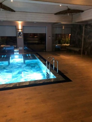 La extravagante mansión de 20 millones de dólares de Maradona en Bielorrusia