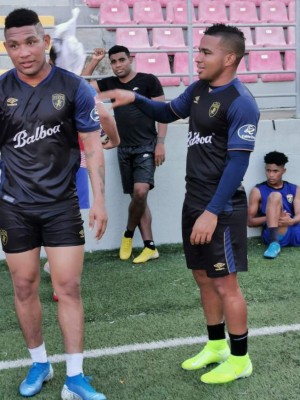 Olimpia podría perder a dos de sus figuras y llega millonaria oferta por Alberth Elis