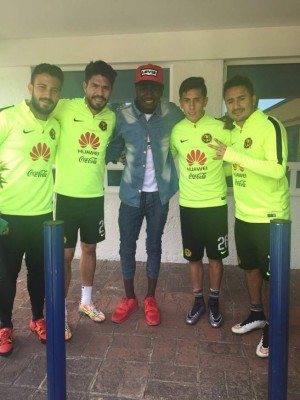 FOTOS: Así disfruta Brayan Laboriel con los jugadores del América de México