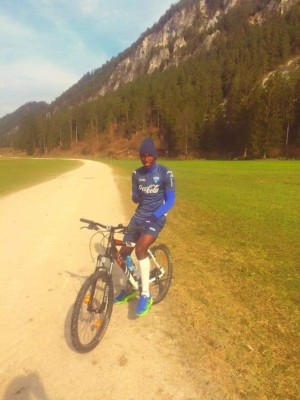 FOTOS: El álbum de Alberth Elis, la 'panterita' del fútbol de Honduras