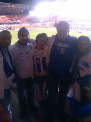 'Hondureños en el BBVA Compass de Houston'