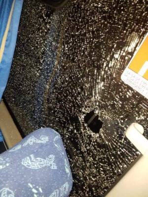 FOTOS: Así quedó el bus del Marathón tras ataque sufrido en Comayagua