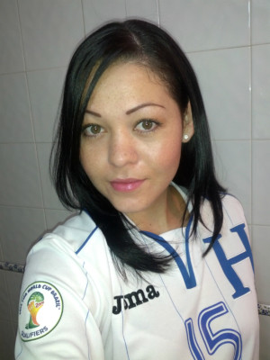 Hondureños por el mundo vibrando por la Bicolor