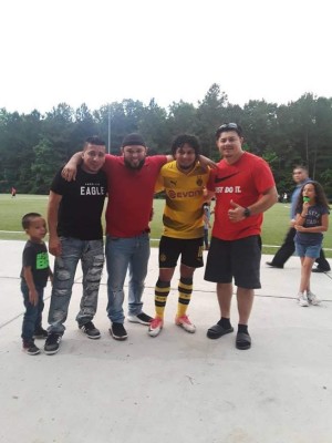 Futbolistas hondureños aprovechan vacaciones jugando en Estados Unidos