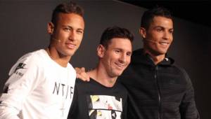 Cristiano Ronaldo, Messi y Neymar en una gala del Balón de Oro del pasado. Estos tres sonaron para el Newcastle en su momento.