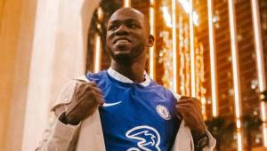 Así presentó el Chelsea a su nuevo fichaje top. Koulibaly llega procedente del Nápoles.