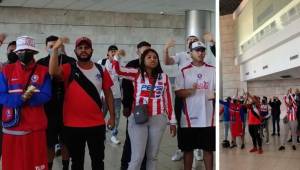 ¡Ambientazo en el aeropuerto! Hinchada del Olimpia sorprende con eufórica despedida previo al viaje a Costa Rica por Liga Concacaf