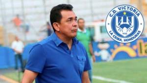 ¡Giro inesperado! Victoria anuncia la salida del entrenador Nahúm Espinoza por problemas de salud