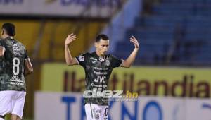 Damin Ramírez marcó el gol del empate para Marathón en los minutos finales del partido. Foto: Yoseph Amaya.