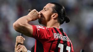 Excompañero de Ibrahimovic lo destroza: ‘‘Es un señor de 40 años y no hizo nada para que el Milan ganara el Scudetto; le gusta ser el centro de atención’’