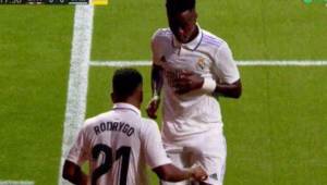 VInicius y Rodrygo bailando después de meter el primer gol del Madrid en el derbi.