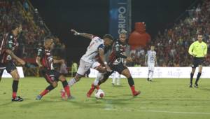 Hondureño Alex López pierde su tercera final con Alajuelense y Cartaginés es campeón de Costa Rica por primera vez desde 1940